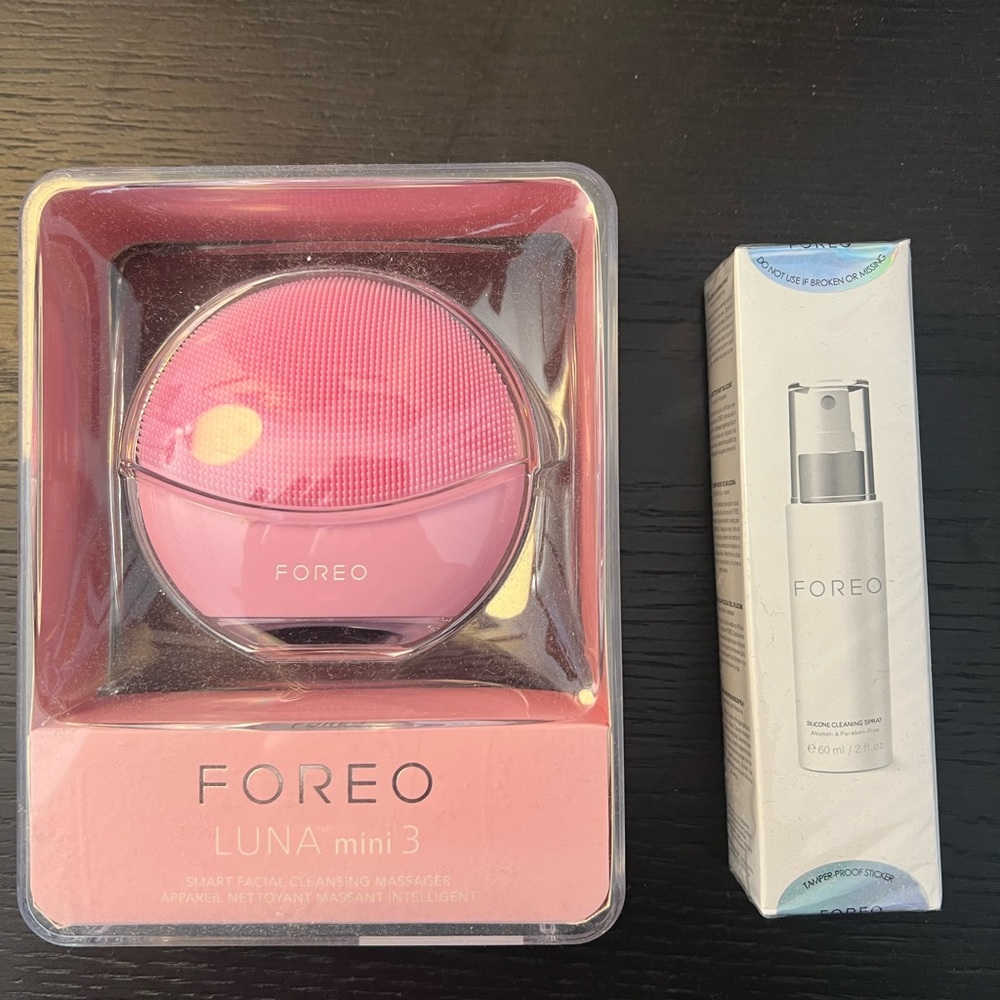 Foreo mini Luna and cleaner